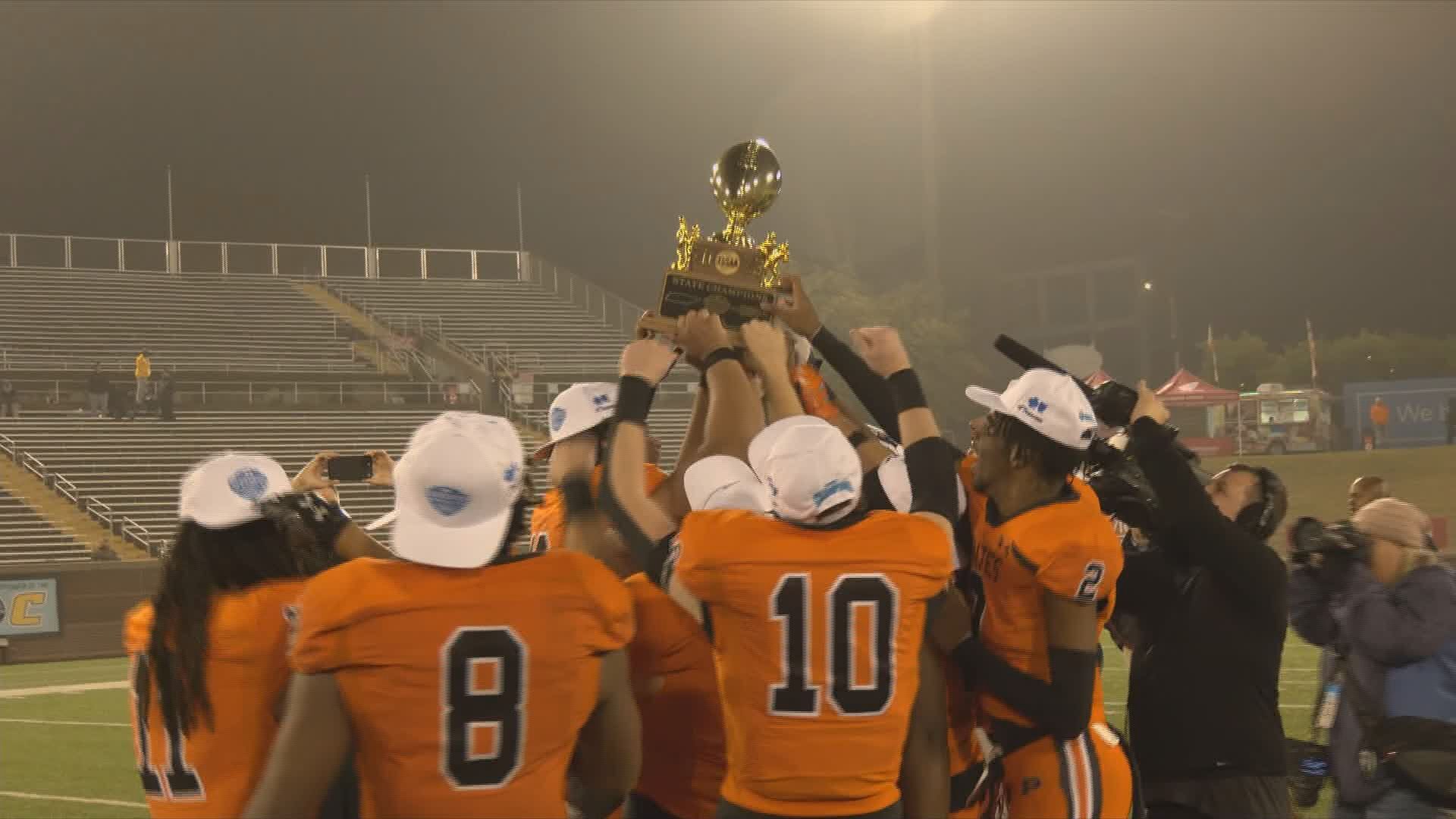South Pittsburg completes their stairway to seven with 14-7 win over McKenzie in 1A BlueCross Bowl